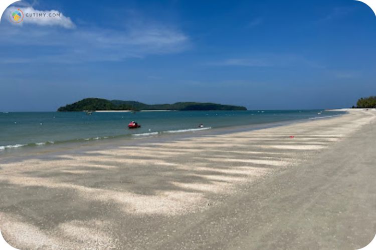Imej Pantai Cenang Langkawi