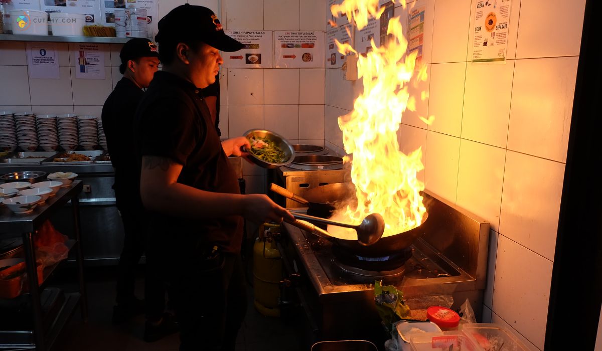 imej Nakon Thai Boat Noodle Hot Pot BBQ
