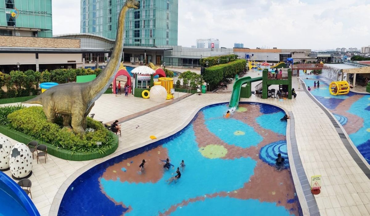 imej Dinosaurs Alive Water Theme Park – KSL Hotel & Resort