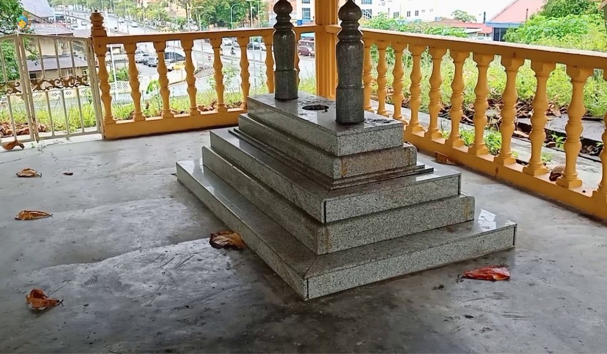 imej Tempat Bersejarah di Terengganu Makam DiRaja Bukit Keledang